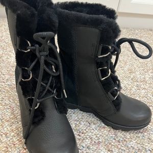 Sorel Wedge Luxe II Sherling Black Boot